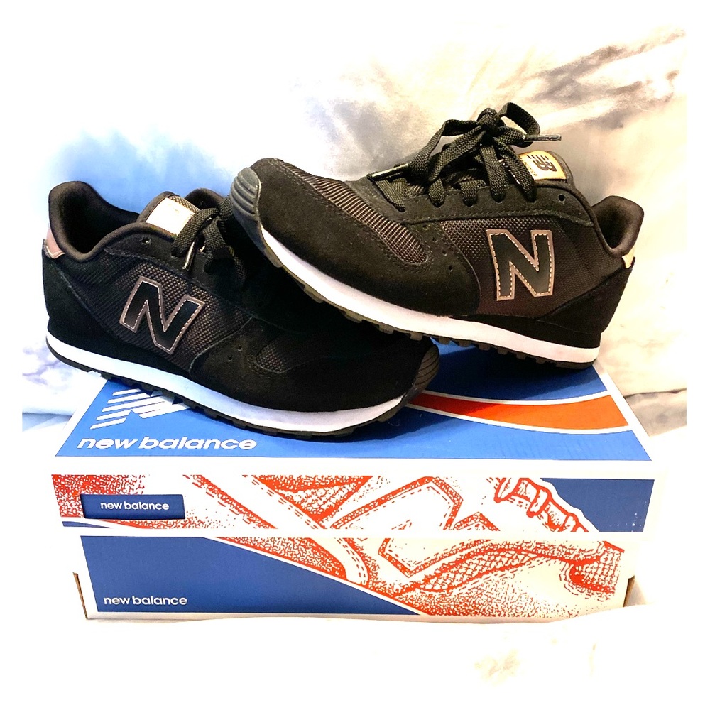 New Balance Sneakers